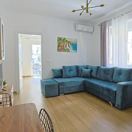 Sea Apartment *