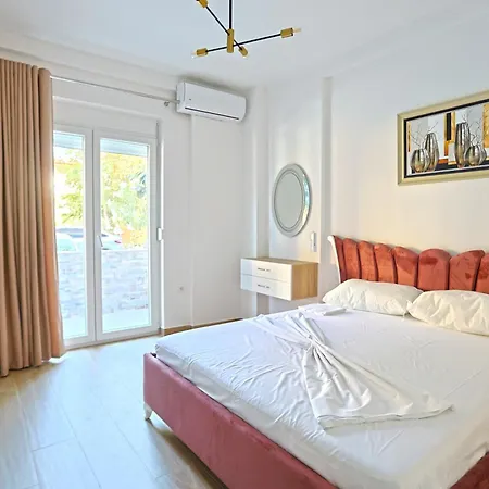 Sea Apartment *