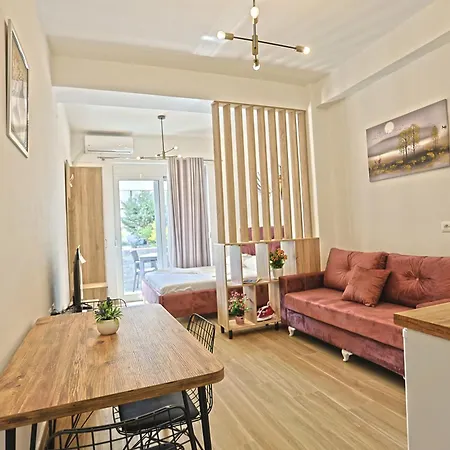 Sea Apartment Golem (Tirana)