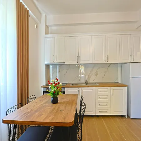 Apartment Sea