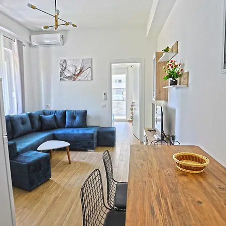 Apartment Sea